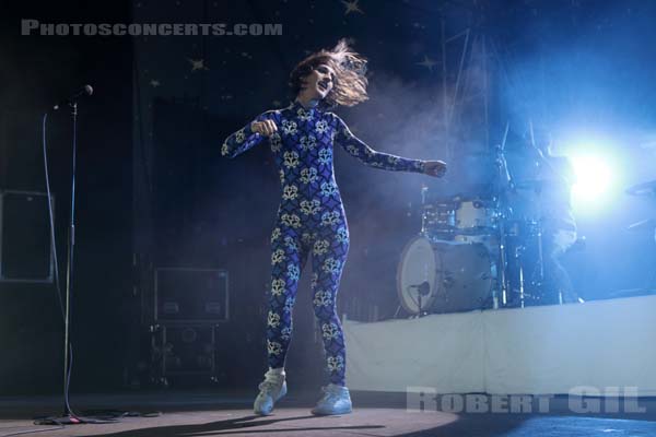 YELLE - 2015-06-28 - PARIS - Hippodrome de Longchamp - 